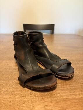 Freebird by Steven Daisy Black Distressed Leather Gladiator Sandals Retired